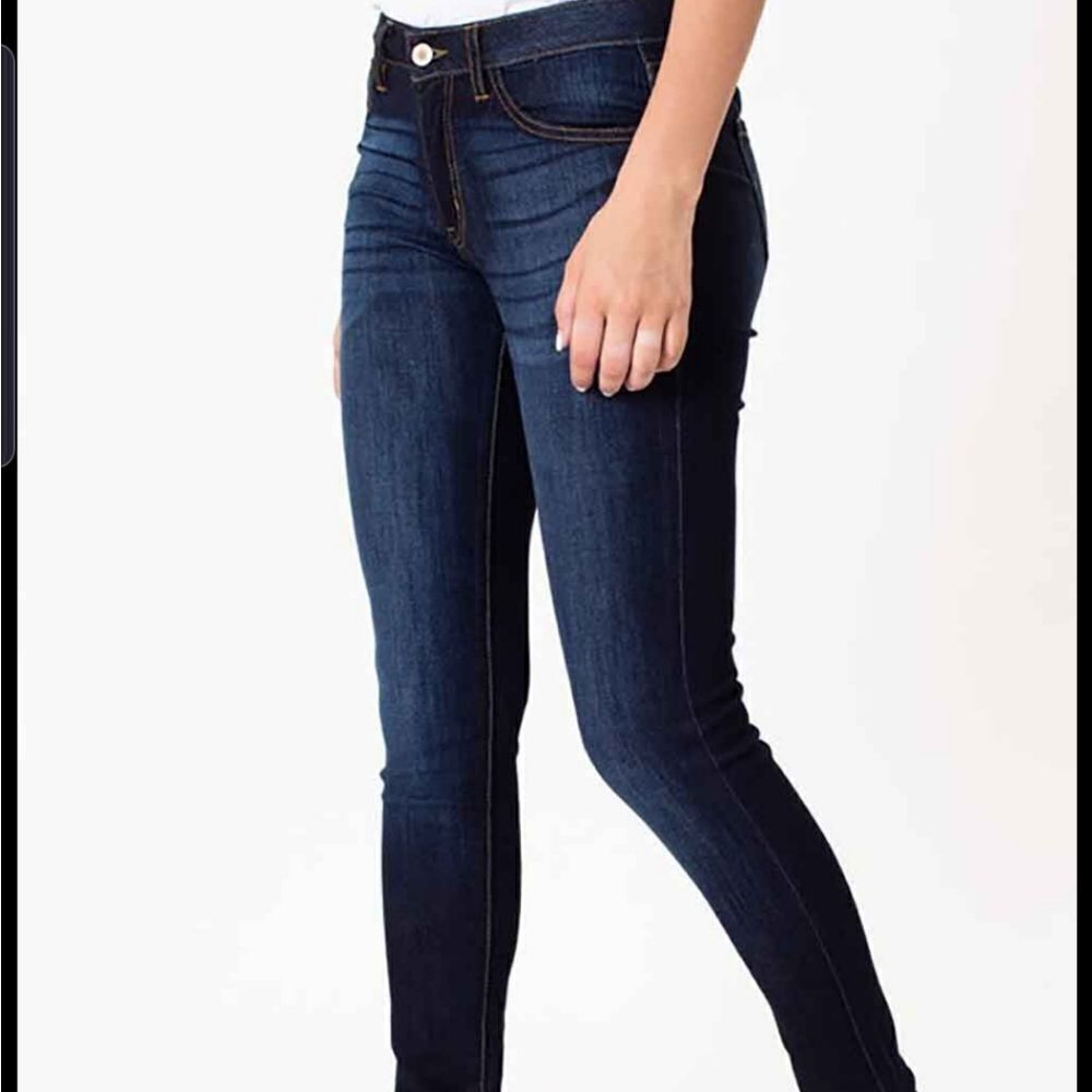 KanCan Whiskered Skinny Jeans in Dark Wash sz 7/27